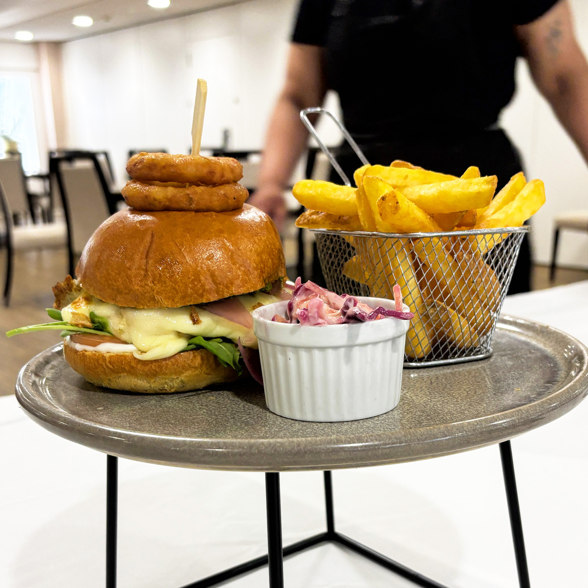 /files/summer26foodimages/pesto-chicken-burger.jpg
